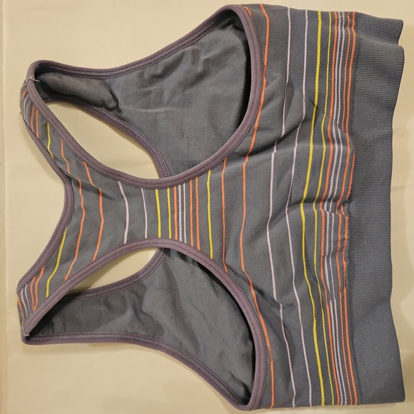 Old Navy gray striped, athletic support bra, size medium - Picture 2 of 3